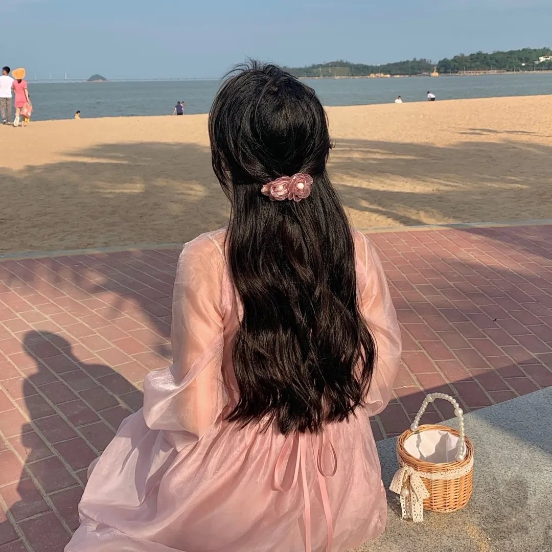 棉尾兔海报