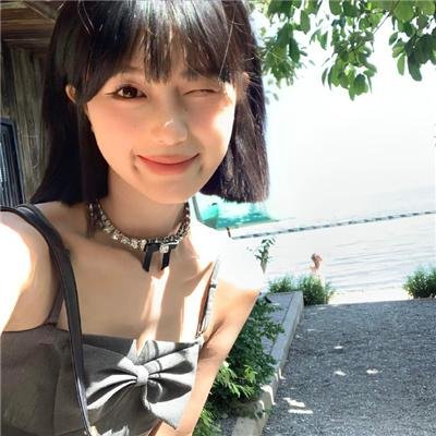 星岛双树海报
